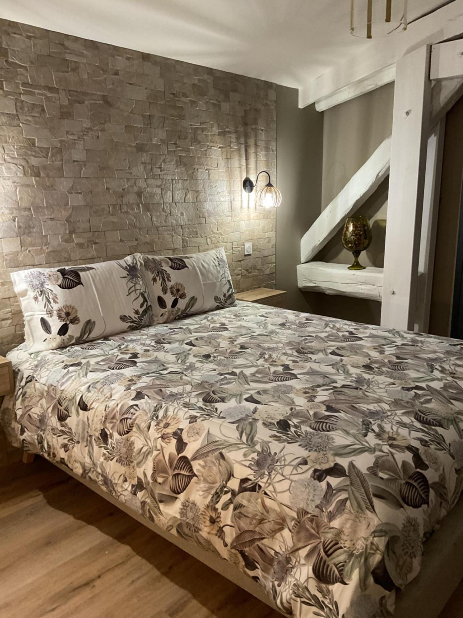 La Mansarde Bed & Breakfast Aix-les-Bains Bagian luar foto